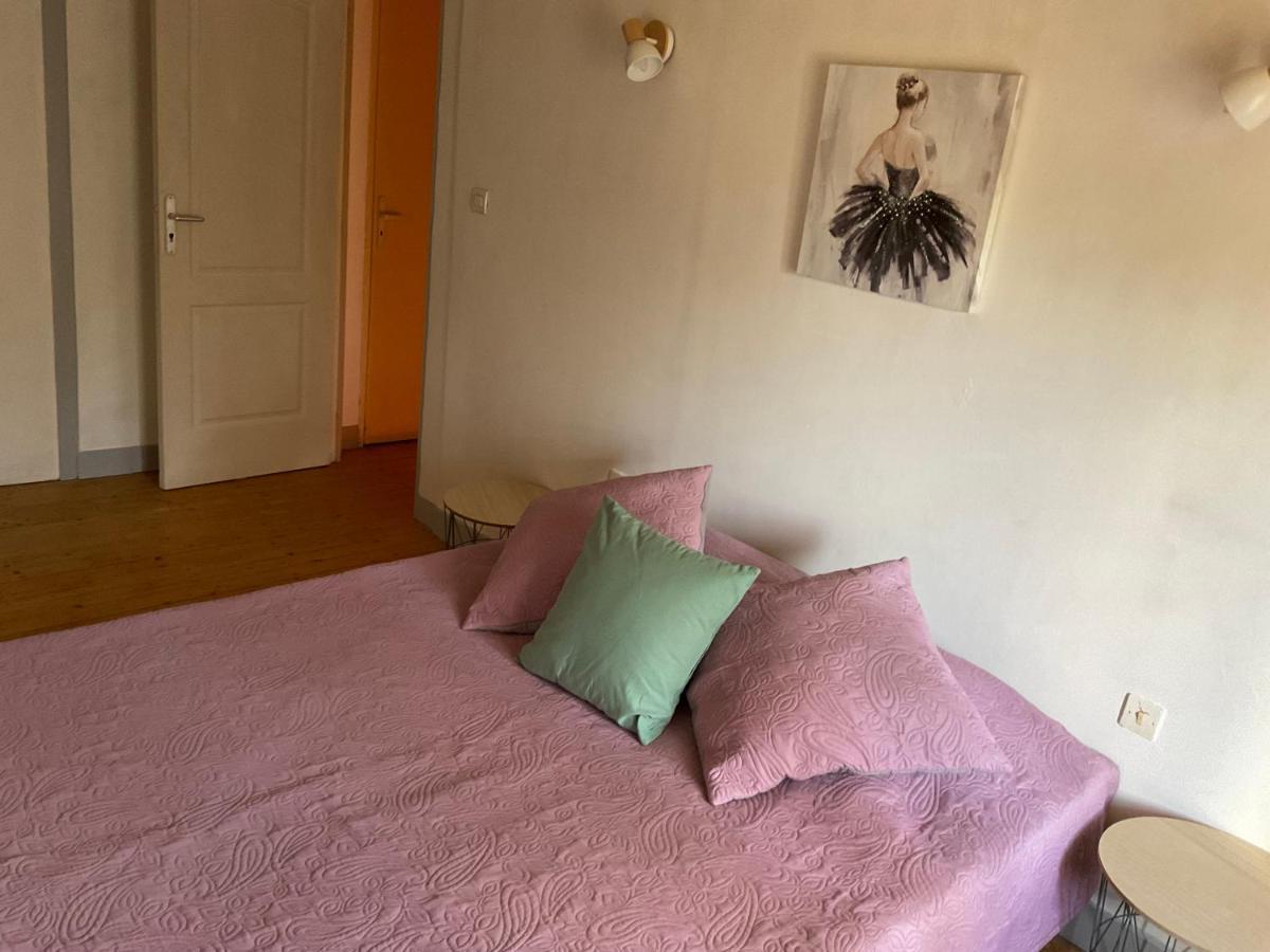 Chambres, Table D'Hotes Et Gites Les Mesanges Saint-Jean-de-Sauves Zewnętrze zdjęcie