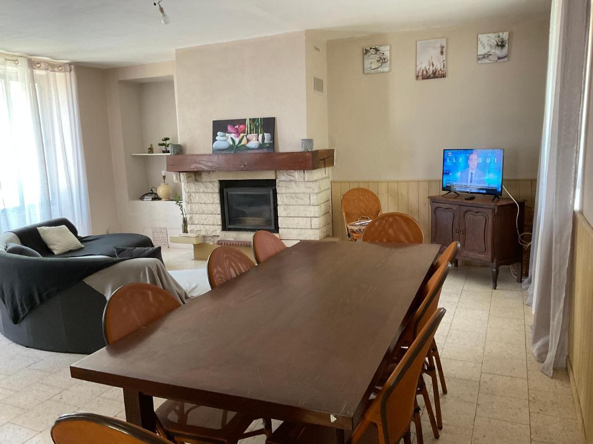 Chambres, Table D'Hotes Et Gites Les Mesanges Saint-Jean-de-Sauves Zewnętrze zdjęcie