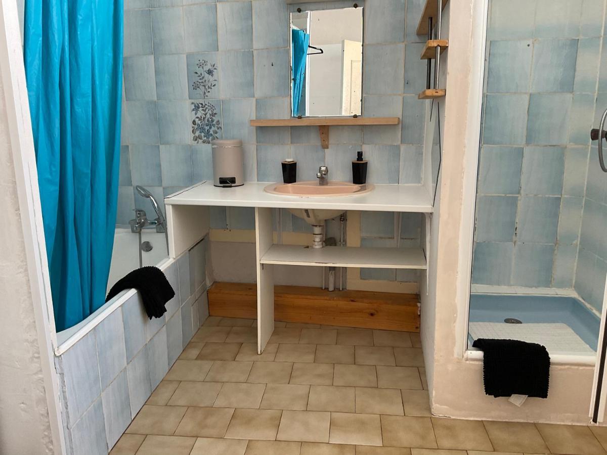 Chambres, Table D'Hotes Et Gites Les Mesanges Saint-Jean-de-Sauves Zewnętrze zdjęcie